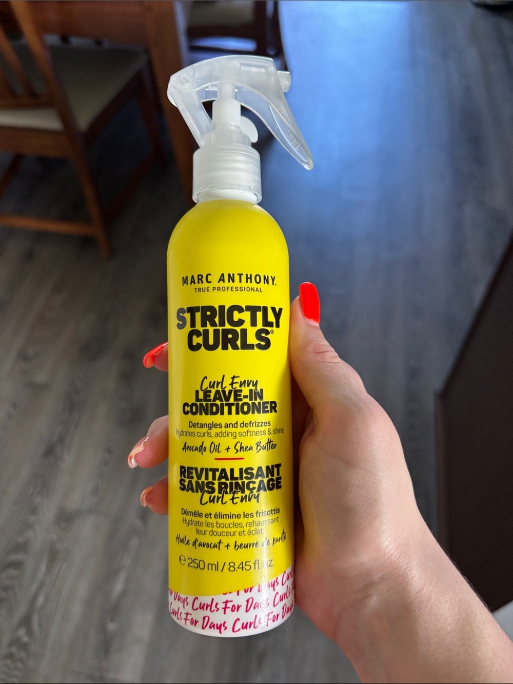 Marc Anthony Strictly Curls Leave-In Conditioner - Yellow Bottle